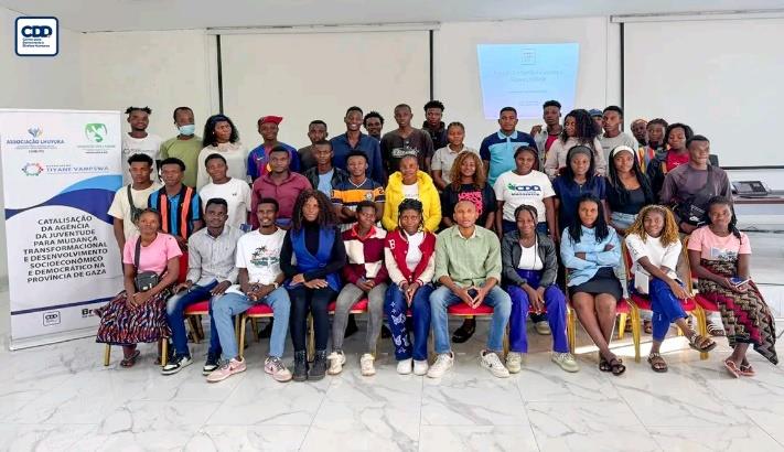 Núcleo feminino; Fortalecimento de cidadania e democracia através do desporto(Jovens FADM  Jovens da